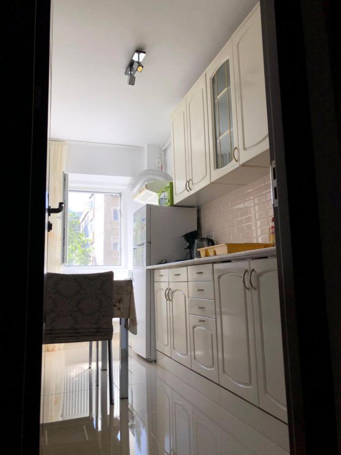 Le Garcon De Cristina-Simple,Quiet,Spacious Studio Bukarest Exterior foto